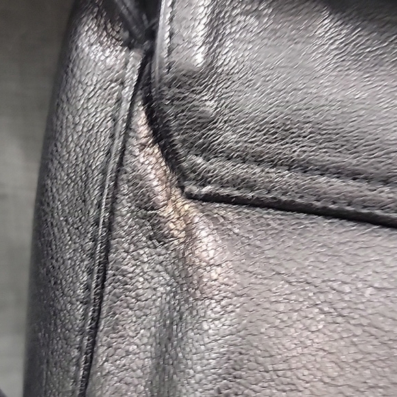 Picard Small Black Leather Messenger flap Shoulder Bag w/ Silver Buckle Hardware - Picture 7 of 11